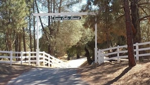 Seven Oaks Ranch Manzanita House (861)