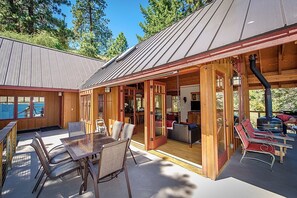Indoor/outdoor entertainment and enjoyment