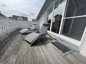 Terrasse am Schlafzimmer