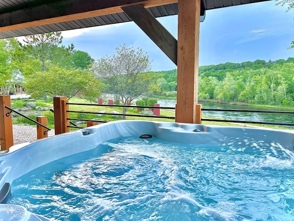 Bain à remous extérieur