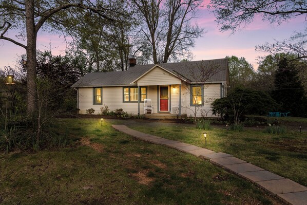Welcome to the Shade Tree Cottage!