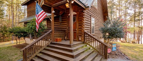 Beautiful Log Cabin