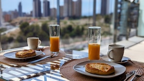 Breakfast meal