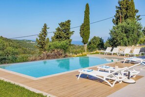 Villa Tila image