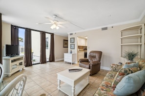 Gulf View Living Room with Sleeper Sofa