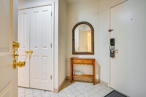 Entryway | Keyless Entry