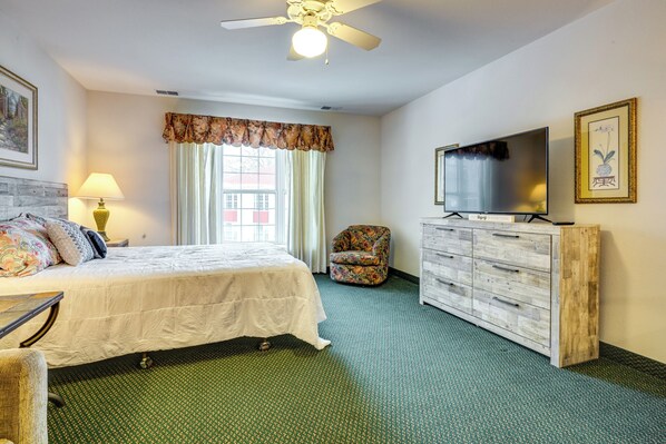 Pigeon Vacation Rental | Studio | 1BA | Stairs Required to Enter | 300 Sq Ft