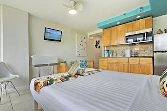 Ocean View Queen Studio with Balcony at The Waikiki Grand