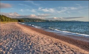 Agawa Bay, 10 min drive