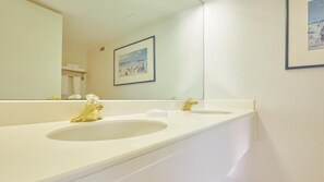 DJXW2XQB-image-4