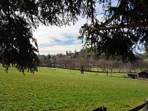 Vue sur le clocher du village