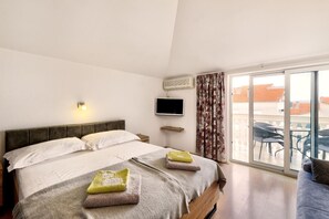 Studio apartment