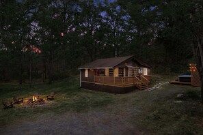 Evenings at Hidden Springs Cabin