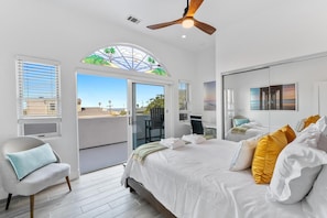 Bedroom 2 with balcony & desk