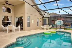 Private Swimming Pool 