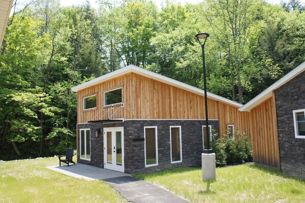Exterior (1)