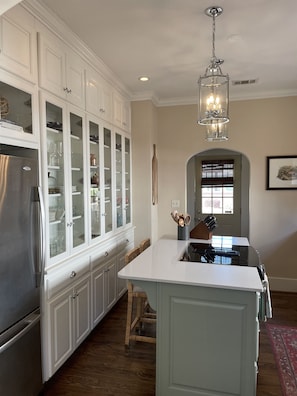 Indoor Kitchen 