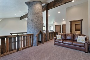 Barn-Treehouse Slide in Family Room (Main Floor SW)