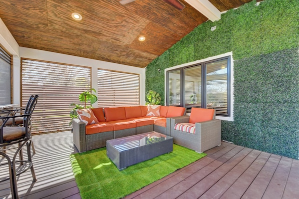 Charlotte Vacation Rental | 3BR | 2BA | Stairs Required for Access | 1,950 Sq Ft