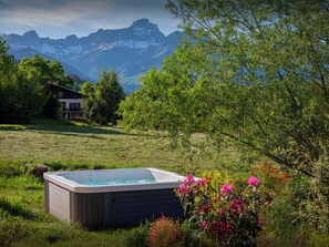 Jacuzzi