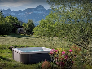 Jacuzzi