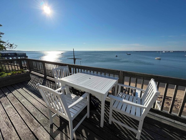 Have breakfast in front of the bay on your private waterfront deck!