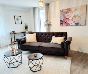 Parkside Appartement (70 qm) mit eigener Dachterrasse-Wohnzimmer 1