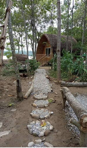 Pathway towards each chalet