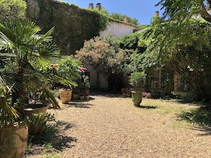Enceinte de l’hébergement