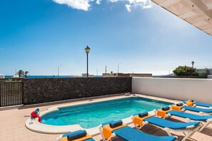 Villa Vesubio image
