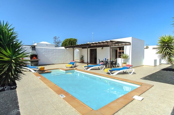 Villa Jade image