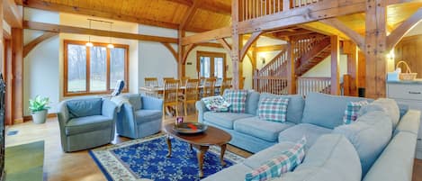 Purcellville Vacation Rental | 4BR | 2BA | Stairs Required | 5,533 Sq Ft