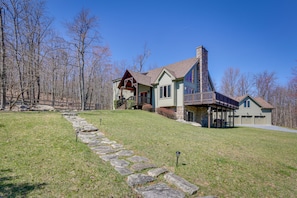 Exterior | Walk to Appalachian Trail