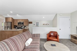 Clean & Comfortable Space With Plush Carpeting Throughout