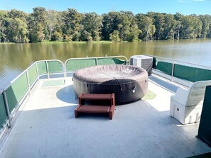 Inflatable hot tub located on the upper deck with a scenic bayou view. Feel free to fish directly off the deck! (Fishing licenses are available for purchase at nearby Dorian's Landing.)