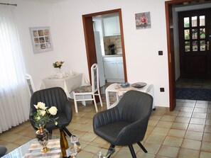 Ferienwohnung, 43 qm, 1 Schlafzimmer, Terrasse, max. 3 Personen-FEWOBilstein