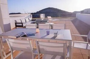 Outdoor dining area