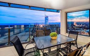 Gorgeous ocean and city views from the balcony