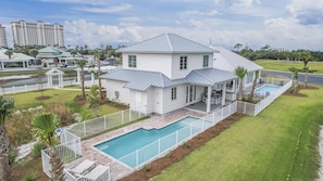 Beach Club Cottage 41 - It's the Gulf - Signature Properties