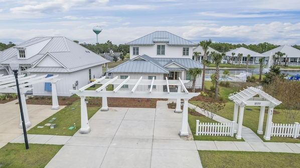 Beach Club Cottage 41 - It's the Gulf - Signature Properties