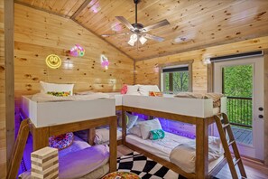 Amazing Kids Bunk Room - Designed for Kids