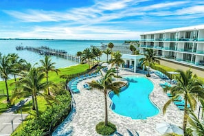 Harbor Island Beach Club Pool & Lounge