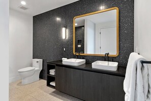 Double Vanity bathroom