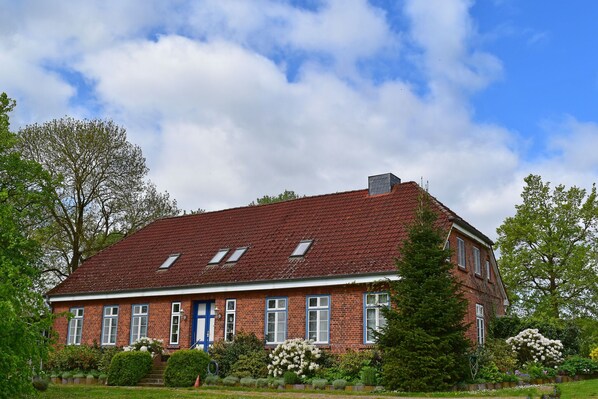 Holiday Home Exterior [summer]