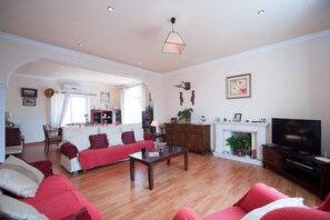 Villa Torreblanca image