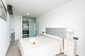 Villa Lola image