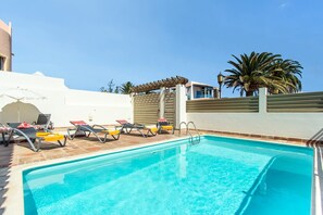 Villa Juliana image