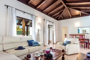 Villa Oasis image