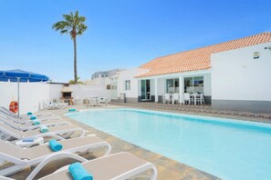 Villa Esmeralda image