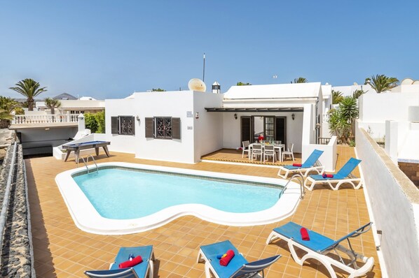 Villa Luisa image
